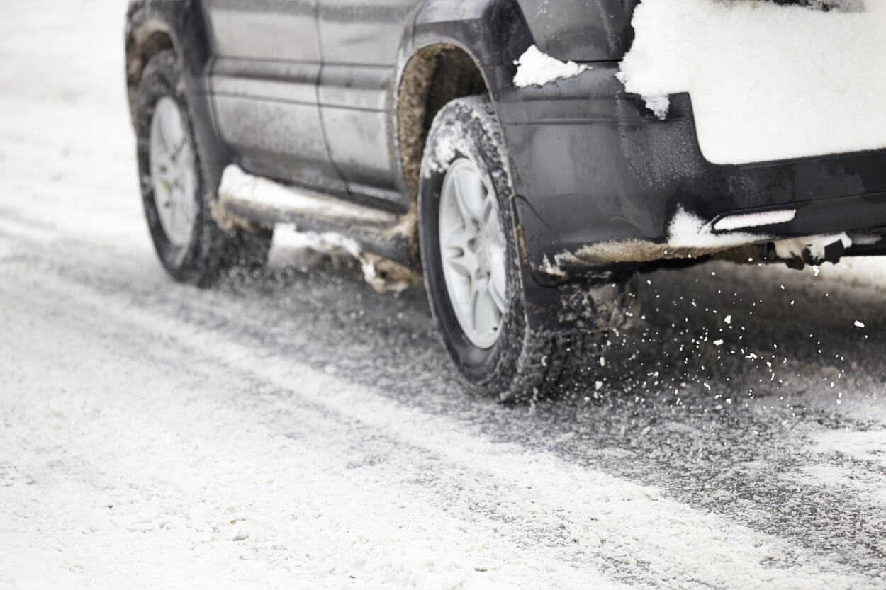 vehicle snowy road